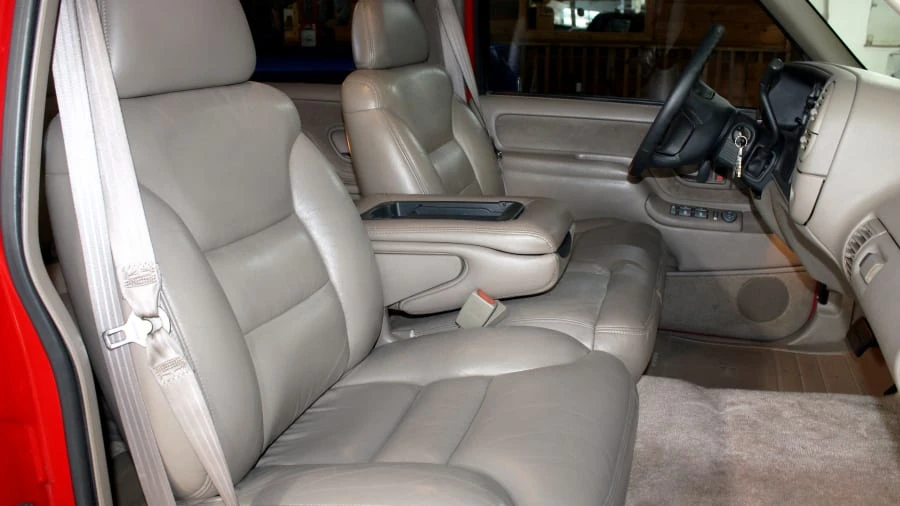 1996 GMC Yukon 1st Gen - Image 5 of 10