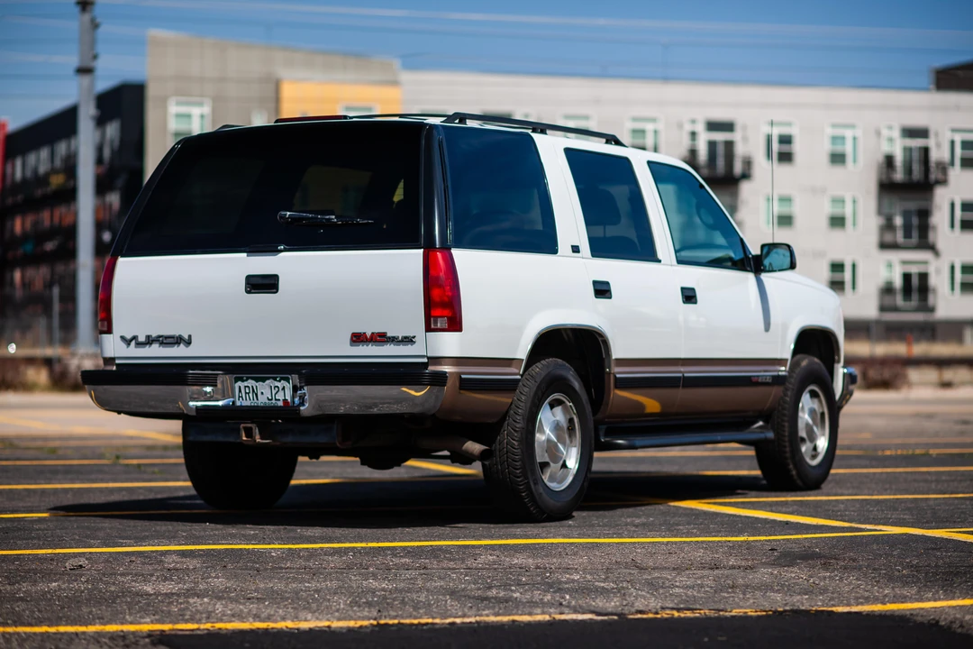 1996 GMC Yukon 1st Gen - Image 11 of 31