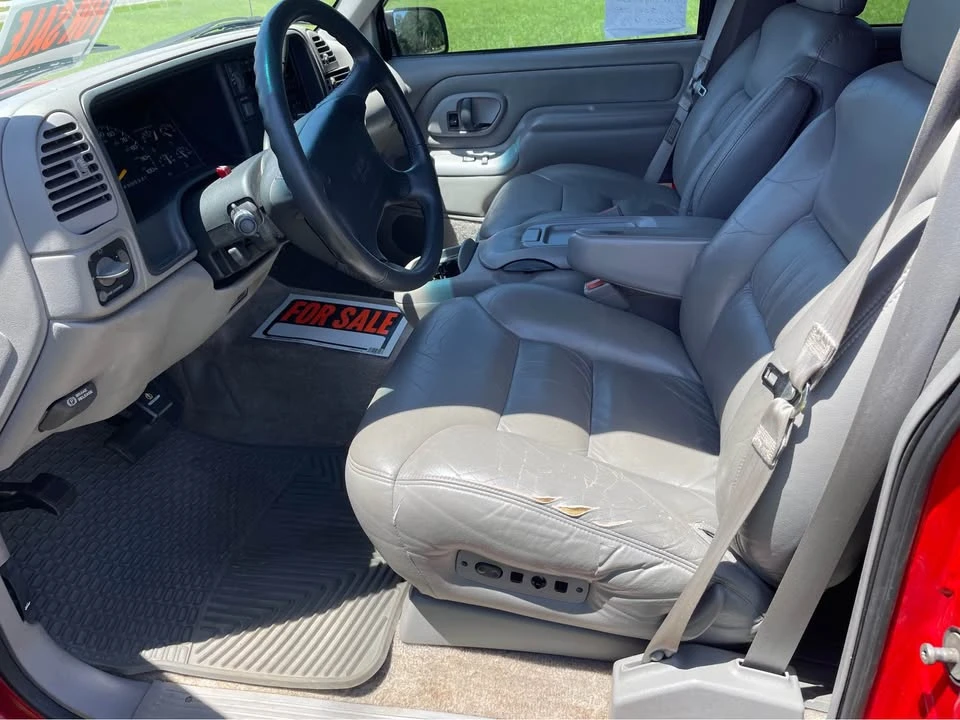 1996 GMC Yukon 1st Gen - Image 3 of 10