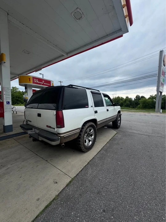 1996 GMC Yukon 1st Gen - Image 11 of 13
