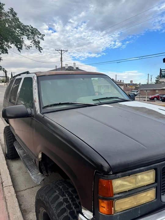 1996 GMC Yukon 1st Gen - Image 3 of 4