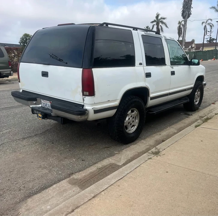 1996 GMC Yukon 1st Gen - Image 2 of 9