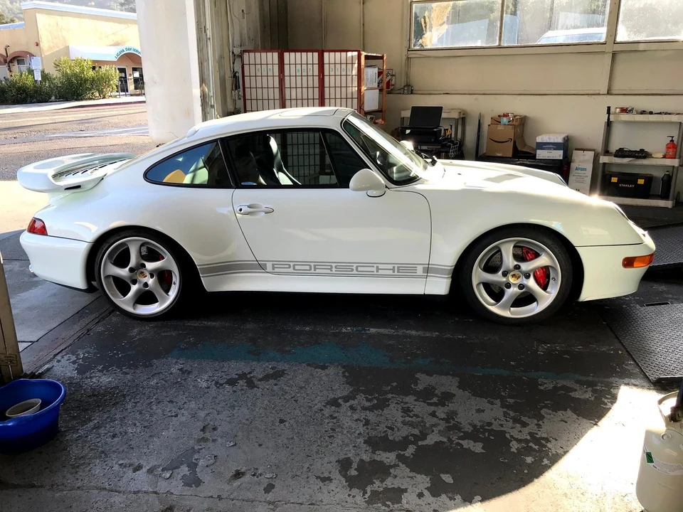 1996 Porsche 993 Carrera 4S - Image 29 of 31