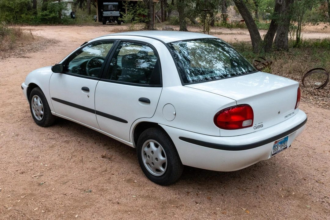 1996 Geo Metro - Image 4 of 31