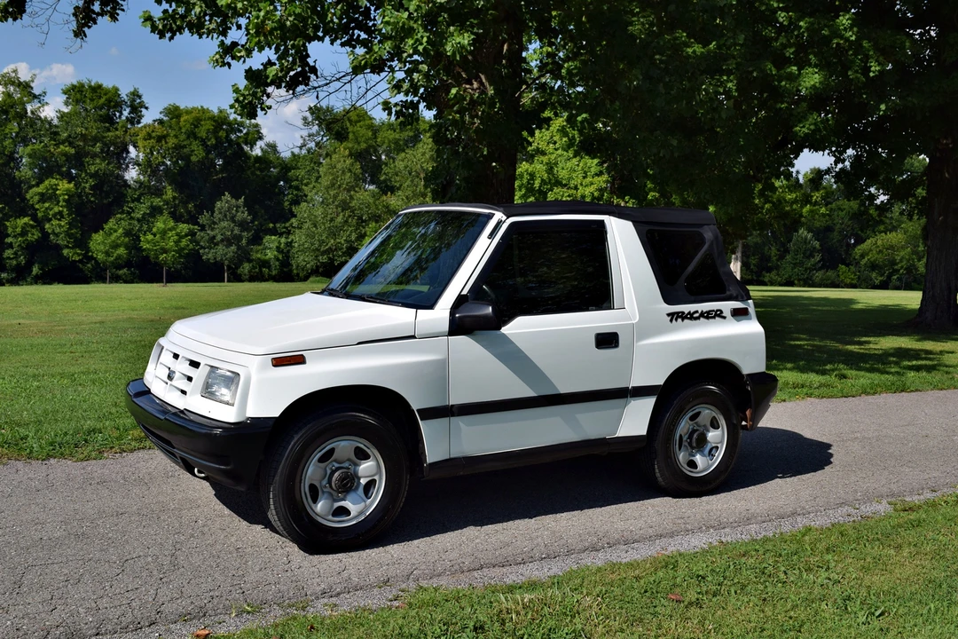 1996 Geo Tracker - Image 2 of 31