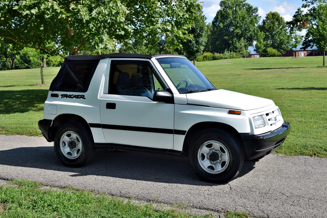 1996 Geo Tracker - Image 9 of 31