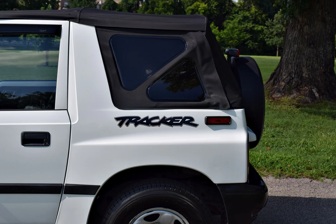 1996 Geo Tracker - Image 17 of 31