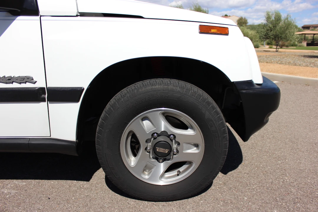 1996 Geo Tracker - Image 19 of 31