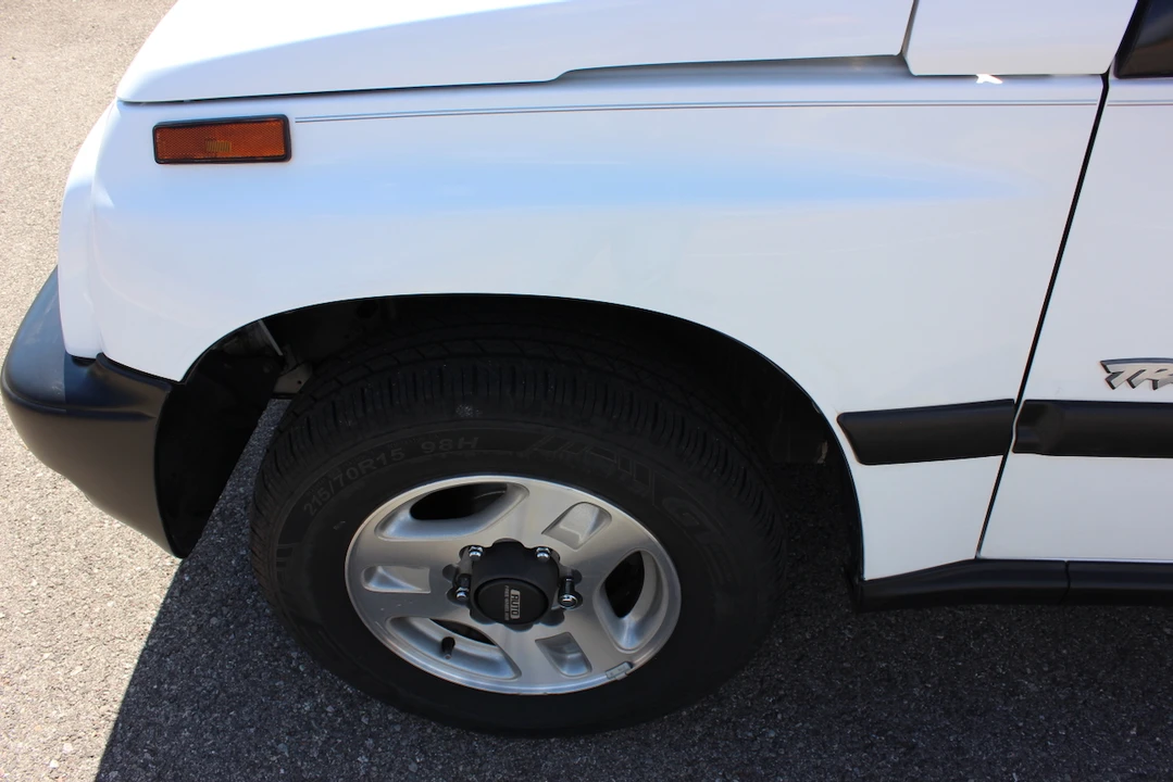 1996 Geo Tracker - Image 13 of 31