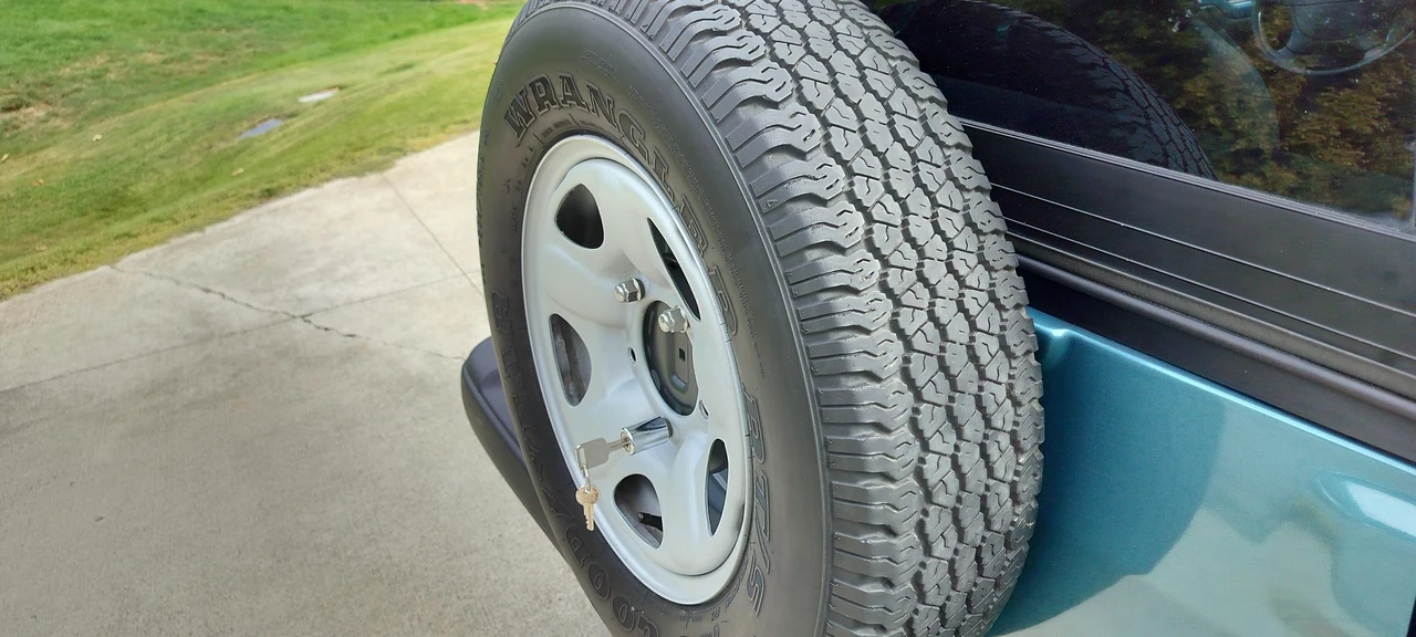 1996 Geo Tracker - Image 19 of 31
