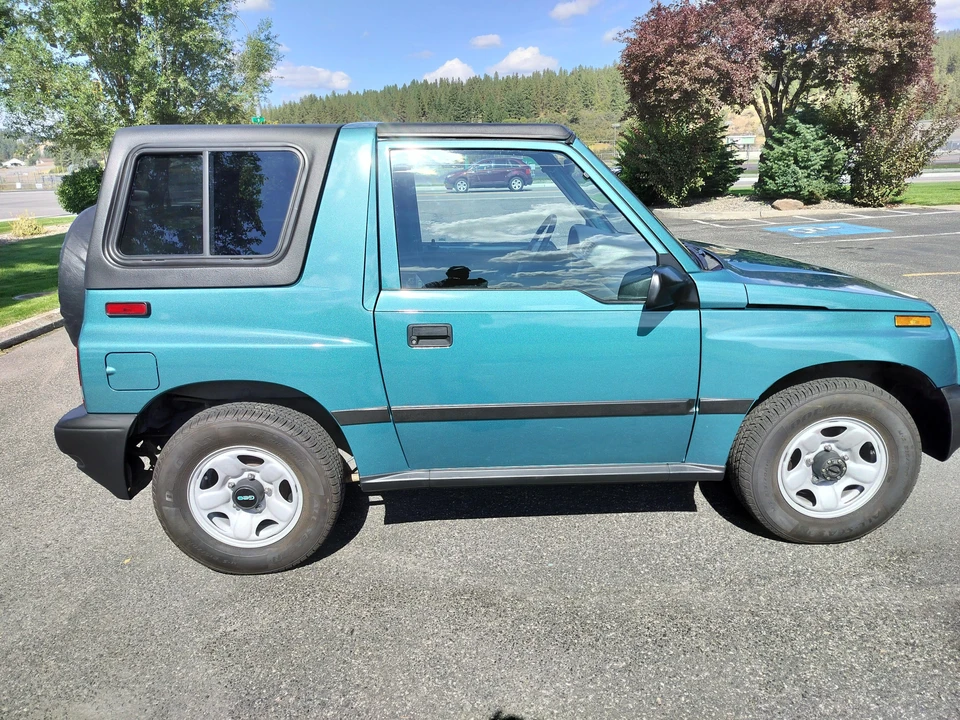 1996 Geo Tracker - Image 10 of 31