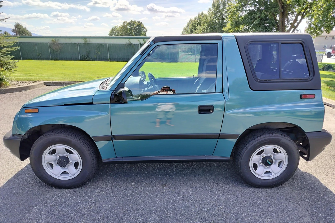 1996 Geo Tracker - Image 3 of 31