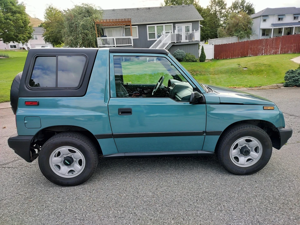 1996 Geo Tracker - Image 8 of 31