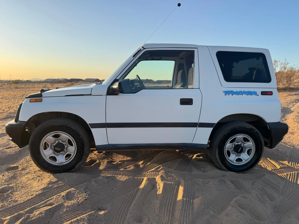 1996 Geo Tracker - Image 11 of 31
