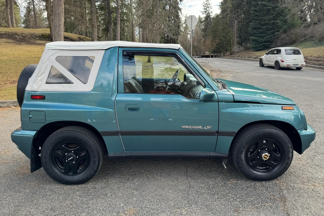 1996 Geo Tracker - Image 3 of 31