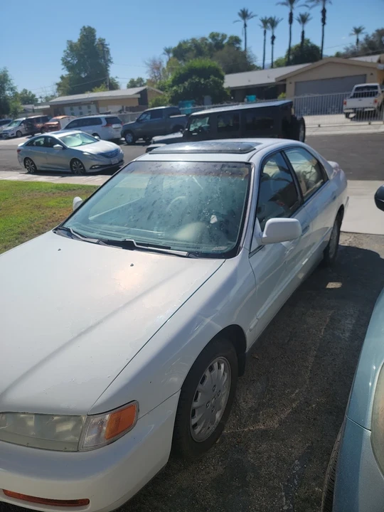 1996 Honda Accord 5th Gen - Image 2 of 4
