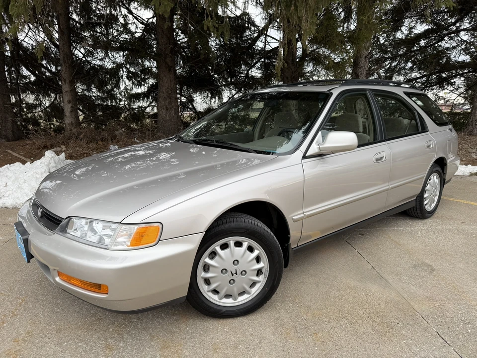 1996 Honda Accord 5th Gen - Image 28 of 31