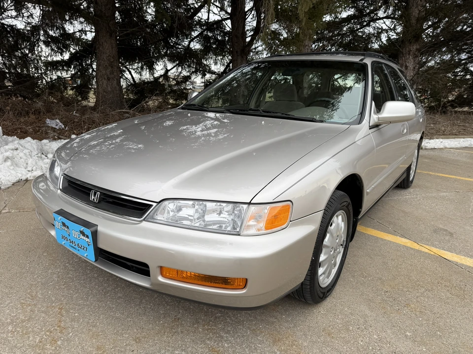 1996 Honda Accord 5th Gen - Image 3 of 31