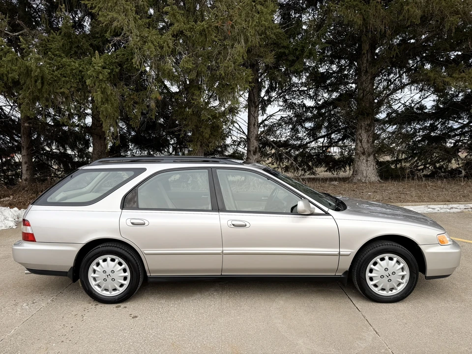 1996 Honda Accord 5th Gen - Image 20 of 31