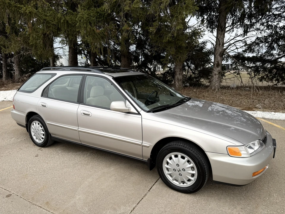 1996 Honda Accord 5th Gen - Image 22 of 31