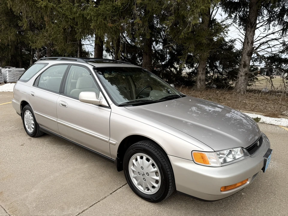 1996 Honda Accord 5th Gen - Image 23 of 31