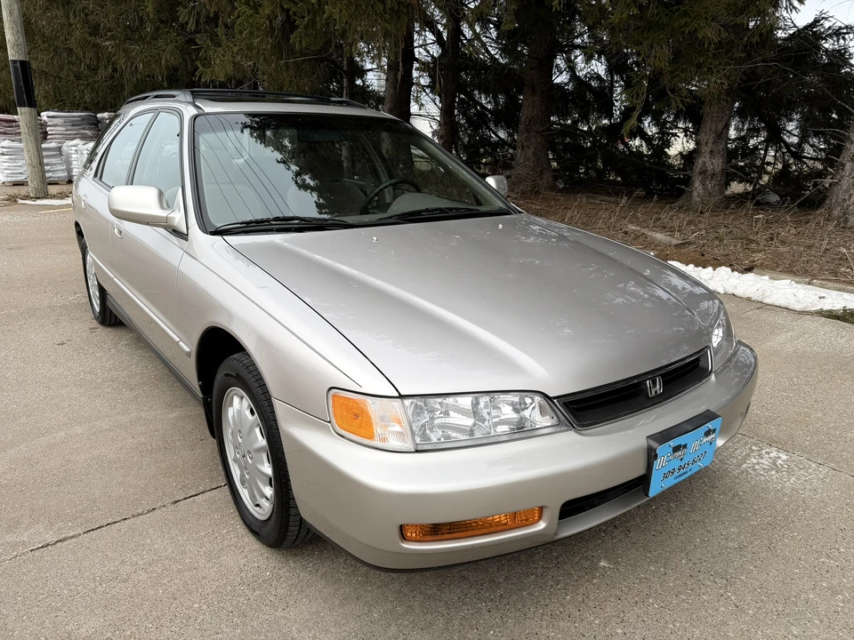 1996 Honda Accord 5th Gen - Image 25 of 31