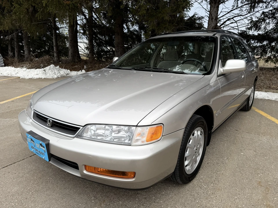 1996 Honda Accord 5th Gen - Image 30 of 31