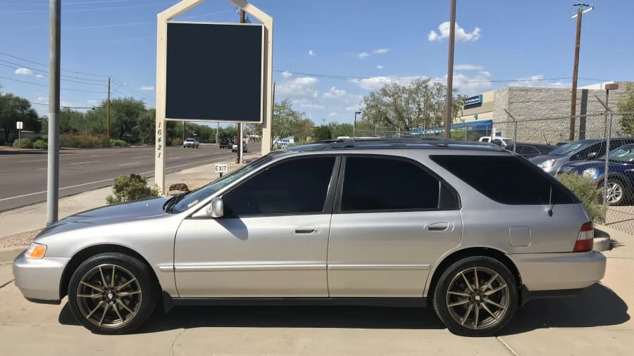 1996 Honda Accord 5th Gen - Image 2 of 6