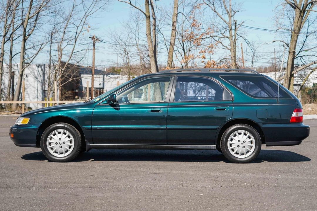 1996 Honda Accord 5th Gen - Image 4 of 31