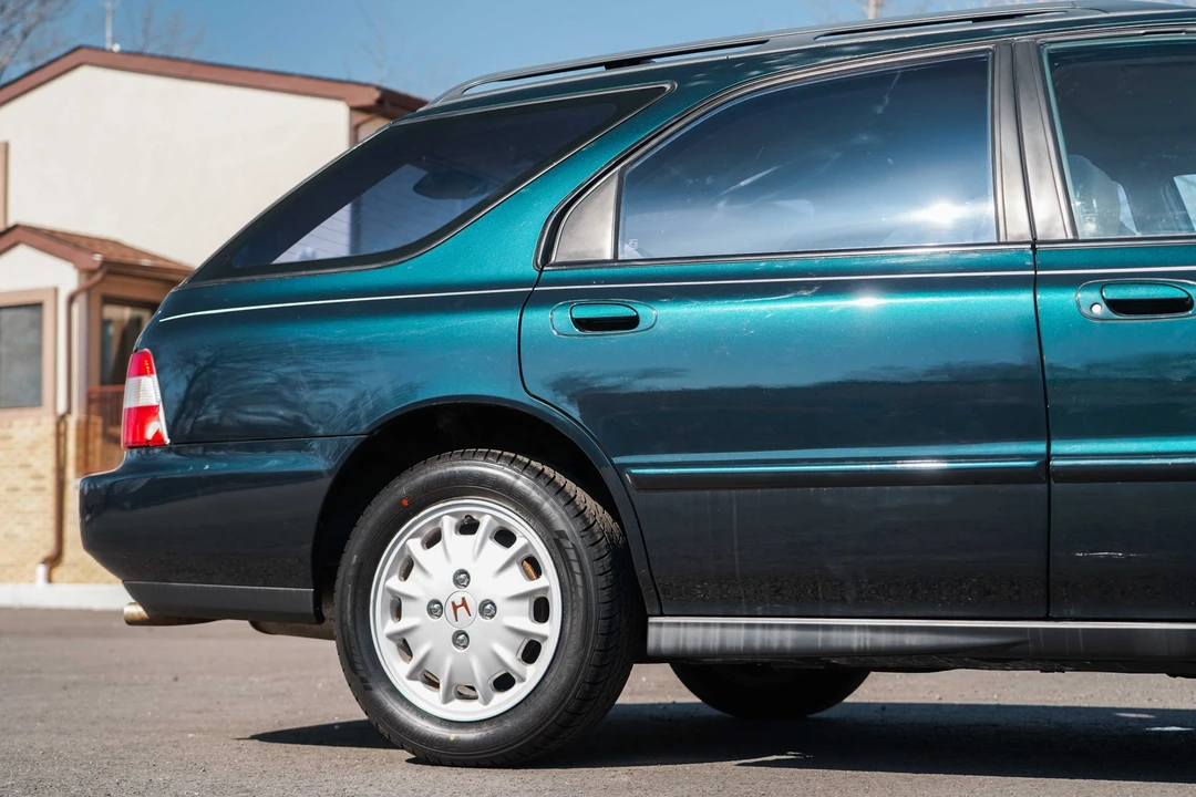 1996 Honda Accord 5th Gen - Image 14 of 31