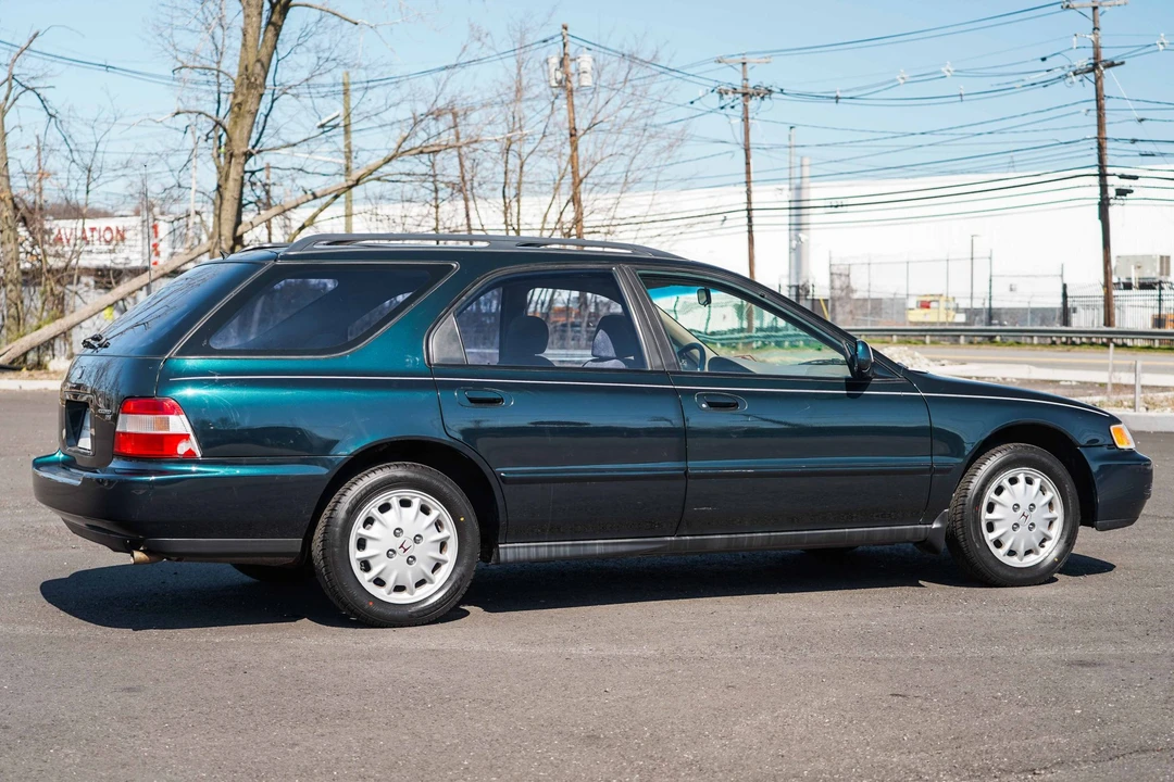 1996 Honda Accord 5th Gen - Image 8 of 31