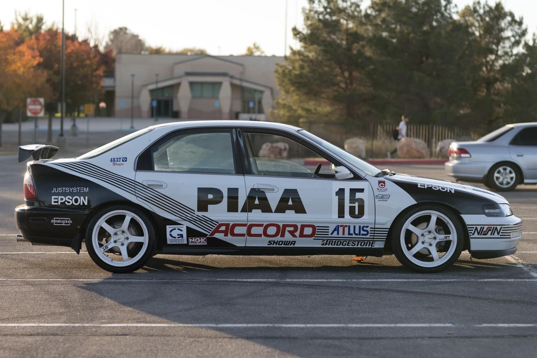 1996 Honda Accord 5th Gen - Image 3 of 31