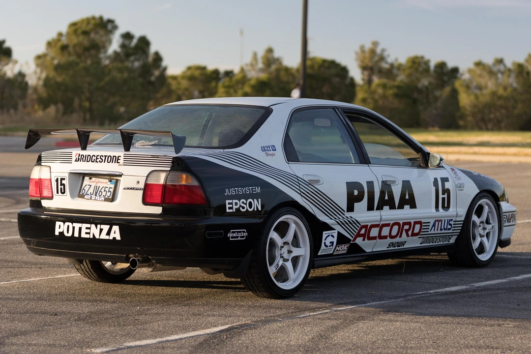 1996 Honda Accord 5th Gen - Image 4 of 31