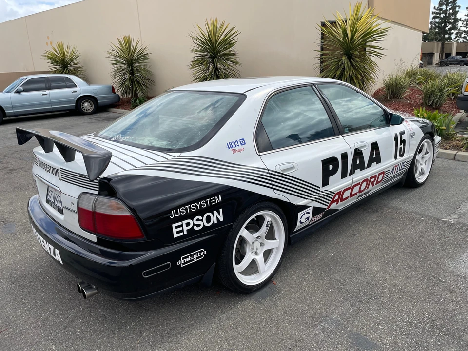 1996 Honda Accord 5th Gen - Image 10 of 31
