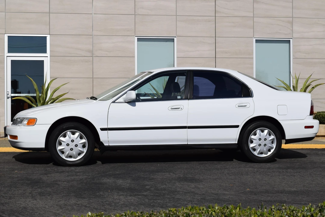 1996 Honda Accord 5th Gen - Image 3 of 17