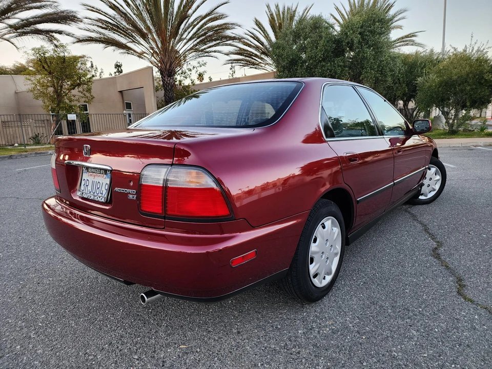 1996 Honda Accord 5th Gen - Image 17 of 31