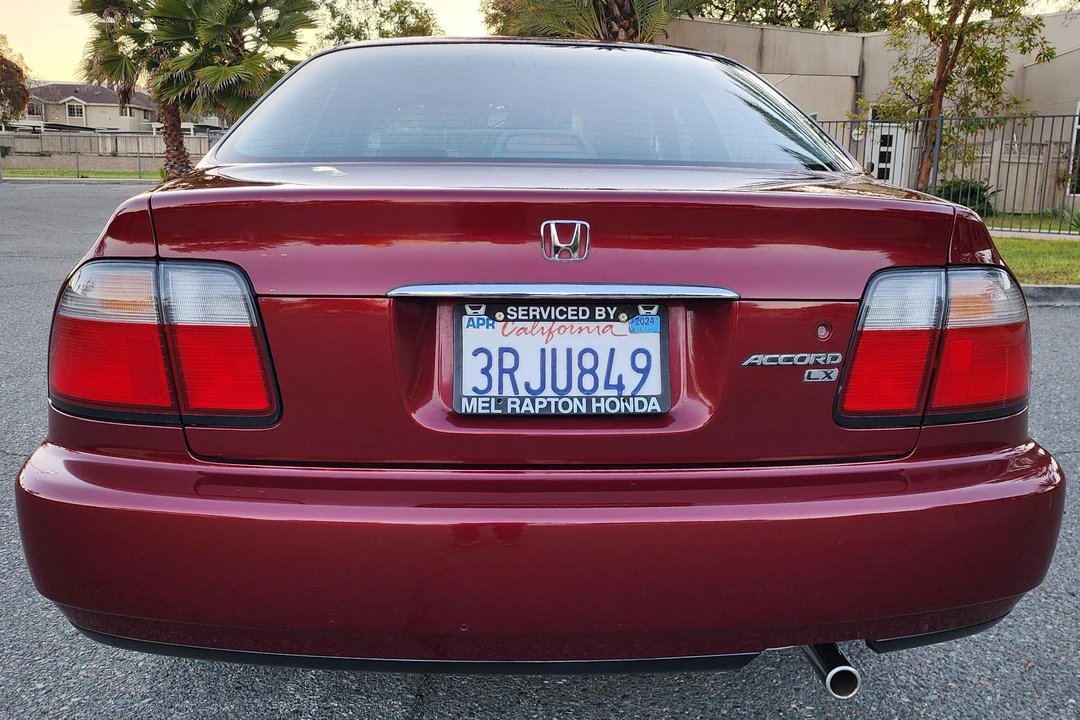 1996 Honda Accord 5th Gen - Image 5 of 31