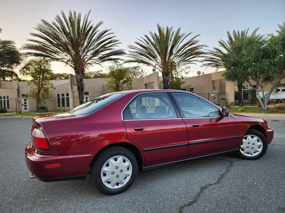 1996 Honda Accord 5th Gen - Image 19 of 31
