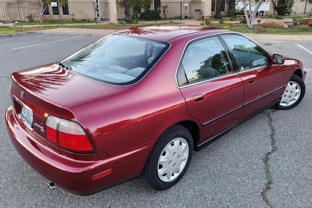 1996 Honda Accord 5th Gen - Image 4 of 31