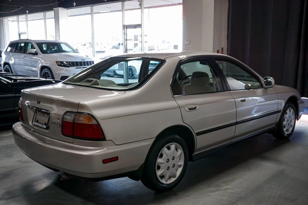 1996 Honda Accord 5th Gen - Image 7 of 12
