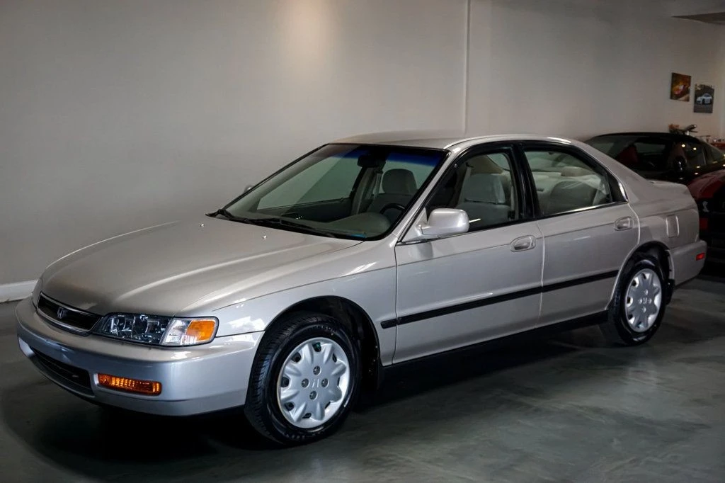 1996 Honda Accord 5th Gen - Image 5 of 12