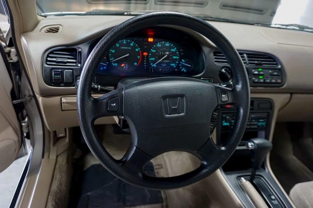 1996 Honda Accord 5th Gen - Image 11 of 12