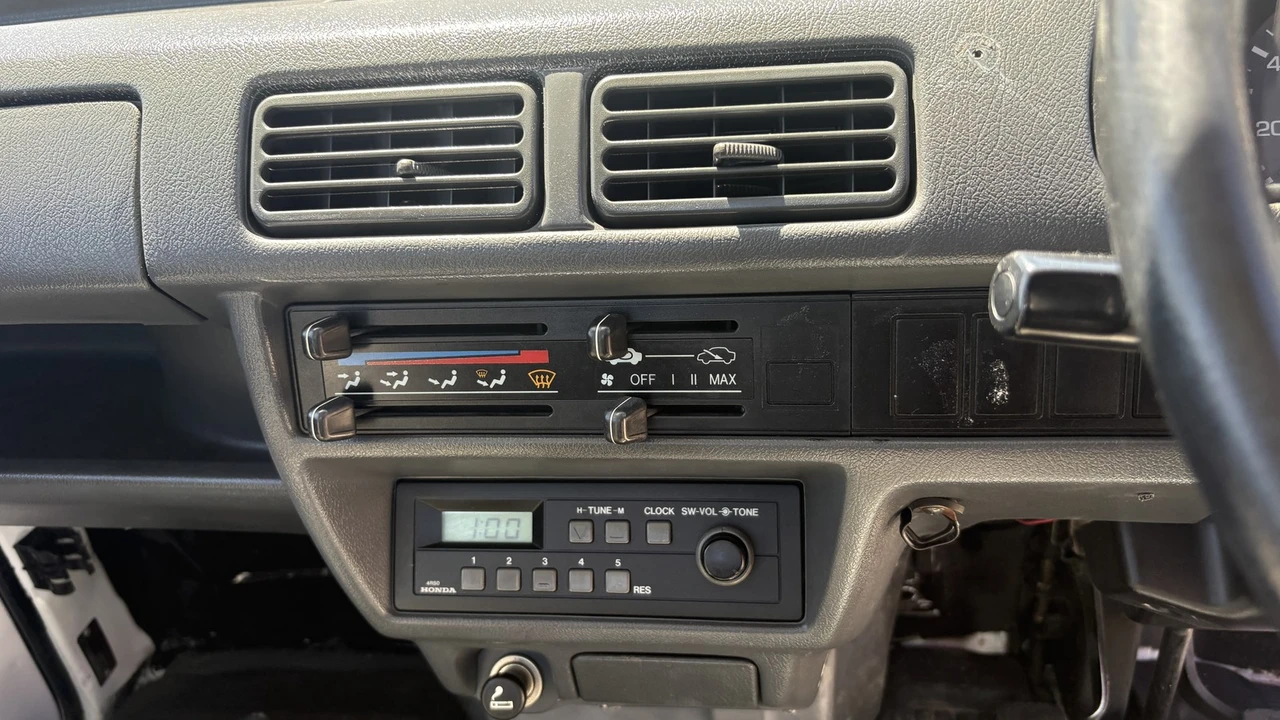 1996 Honda Acty 2nd Gen - Image 19 of 31