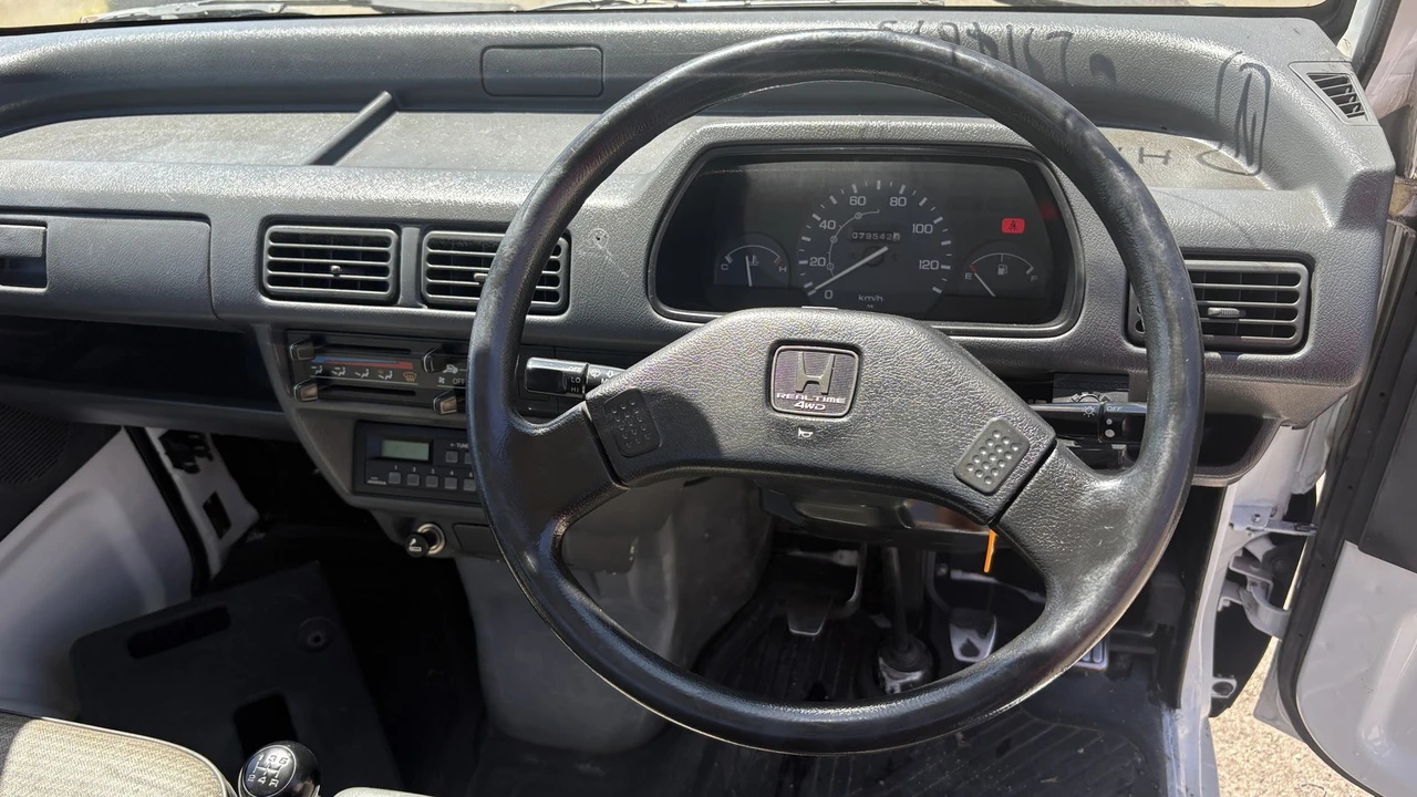 1996 Honda Acty 2nd Gen - Image 16 of 31
