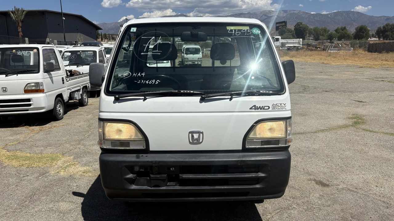1996 Honda Acty 2nd Gen - Image 2 of 31