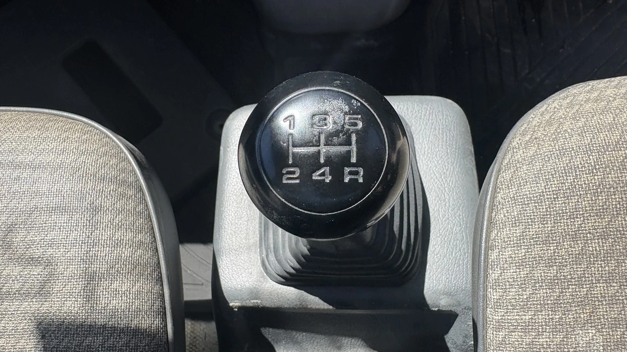 1996 Honda Acty 2nd Gen - Image 18 of 31