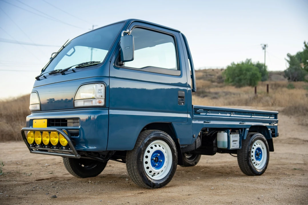 1996 Honda Acty 2nd Gen - Image 2 of 31