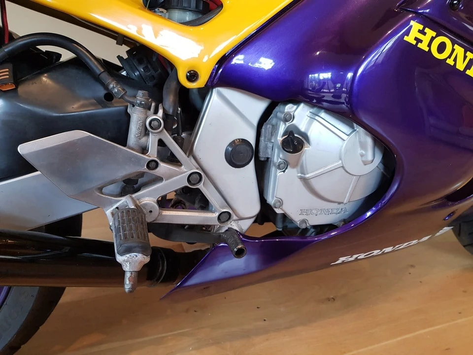 1996 Honda CBR - Image 18 of 30