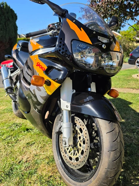 1996 Honda CBR - Image 10 of 30