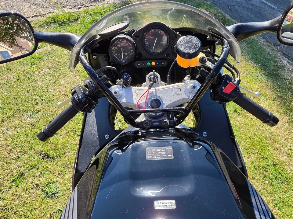 1996 Honda CBR - Image 17 of 30